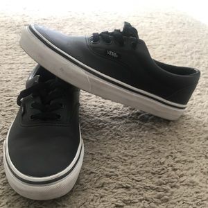 vans era black leather